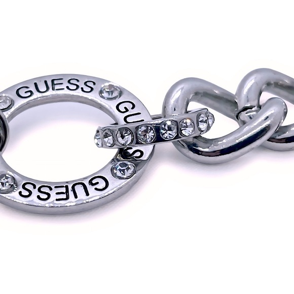 GUESS Vintage Pave Puffed Heart Charm Chain Link Toggle Bracelet with Box - Picture 7 of 9